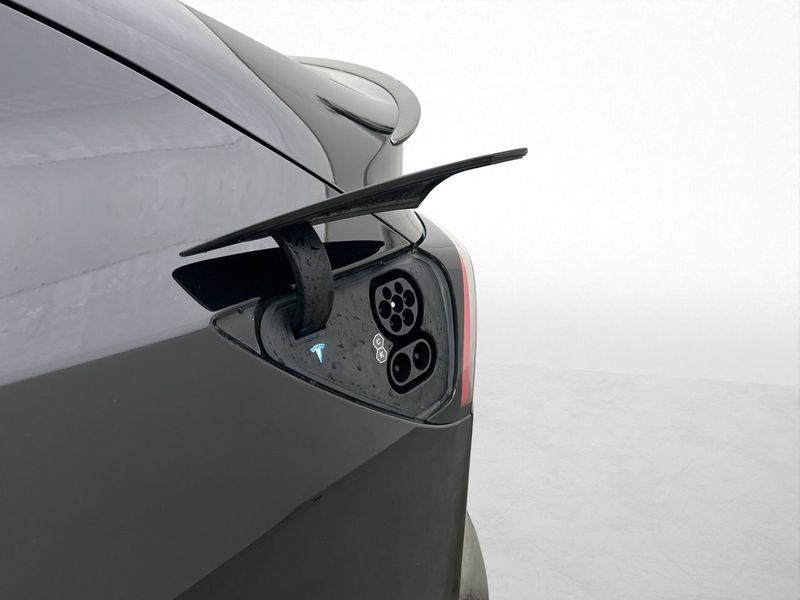 Tesla Model Y bild 34