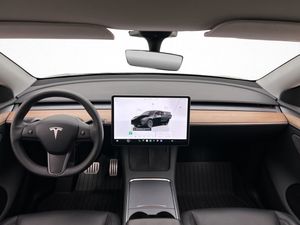 Tesla Model Y bild 14