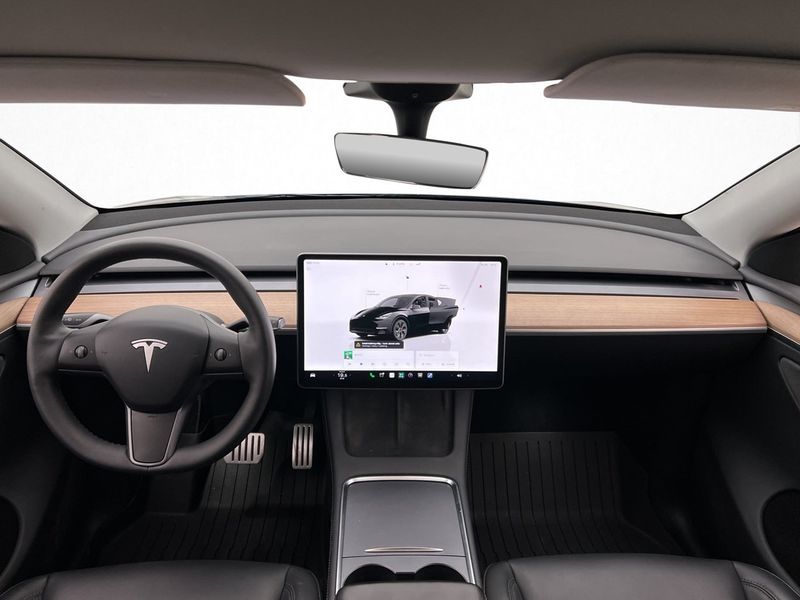 Tesla Model Y bild 14