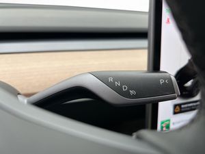 Tesla Model Y bild 22