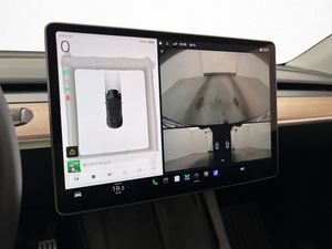 Tesla Model Y bild 31