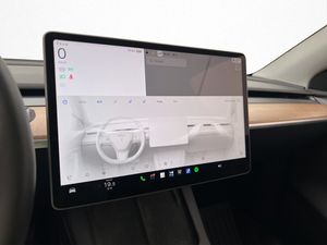 Tesla Model Y bild 25
