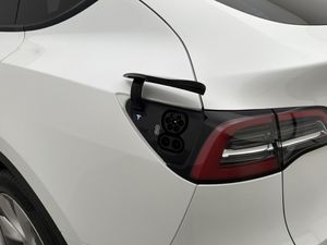 Tesla Model Y bild 11