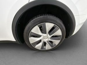 Tesla Model Y bild 28