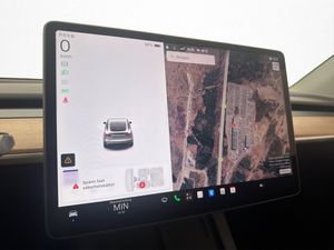 Tesla Model Y bild 21