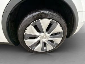 Tesla Model Y bild 29
