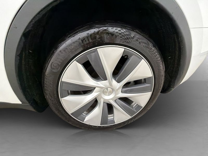 Tesla Model Y bild 29