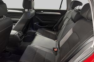 Volkswagen Passat bild 9