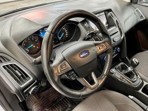 Ford Focus bild 9