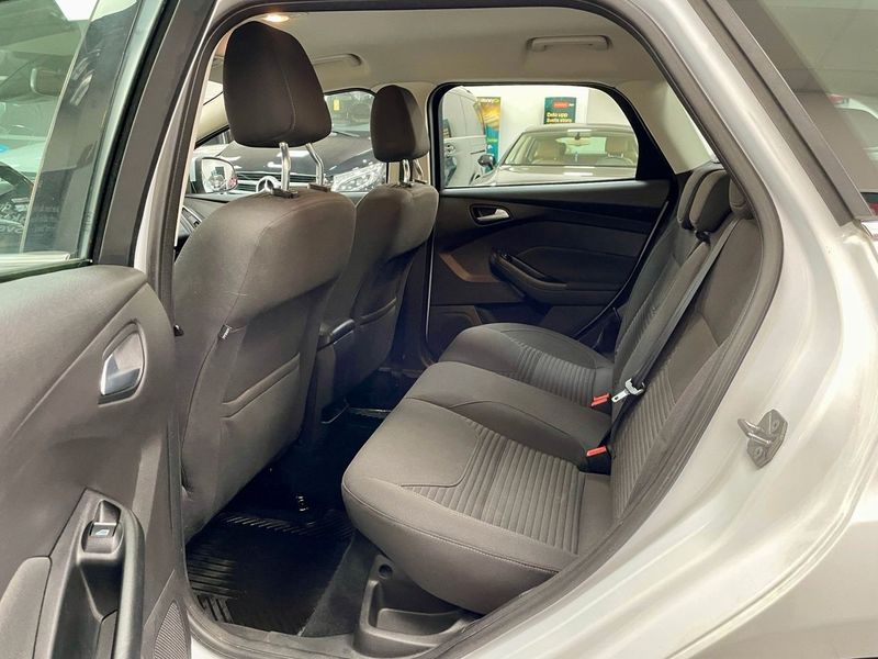 Ford Focus bild 16