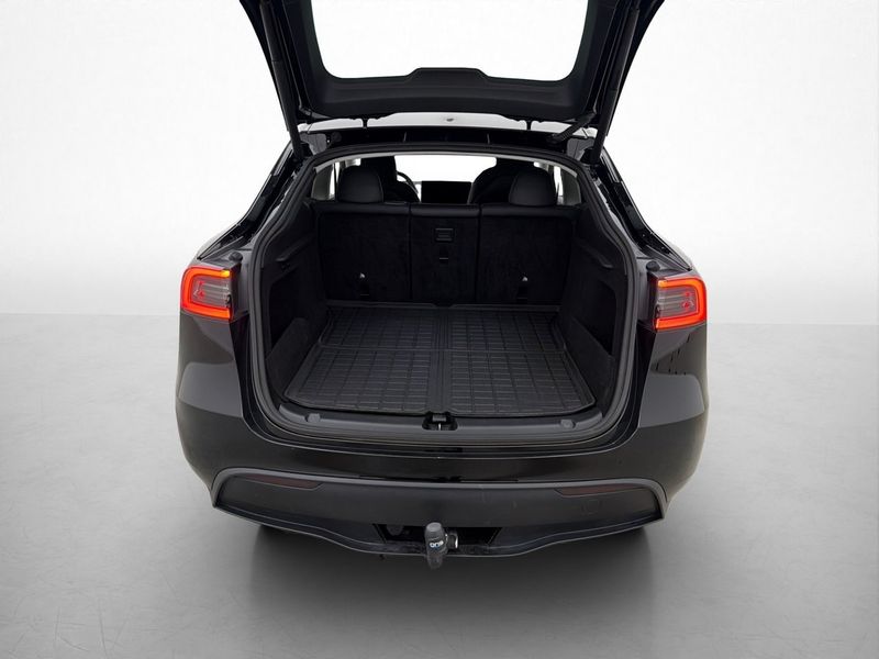 Tesla Model Y bild 30