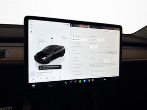 Tesla Model Y bild 23