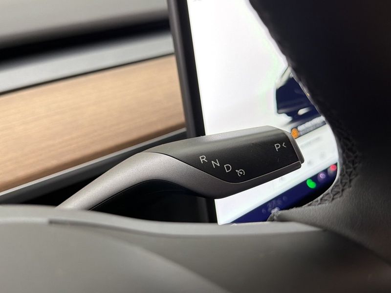 Tesla Model Y bild 20