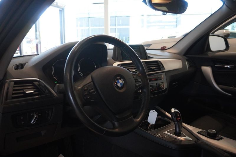 BMW 118 bild 2