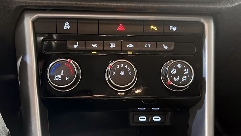 Volkswagen T-Roc bild 17