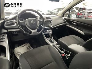 Suzuki S-CROSS bild 7