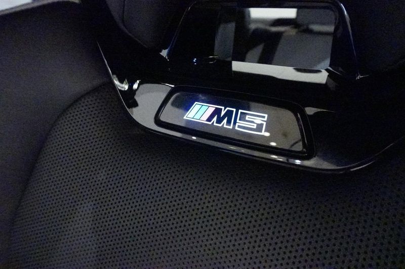 BMW M5 bild 15