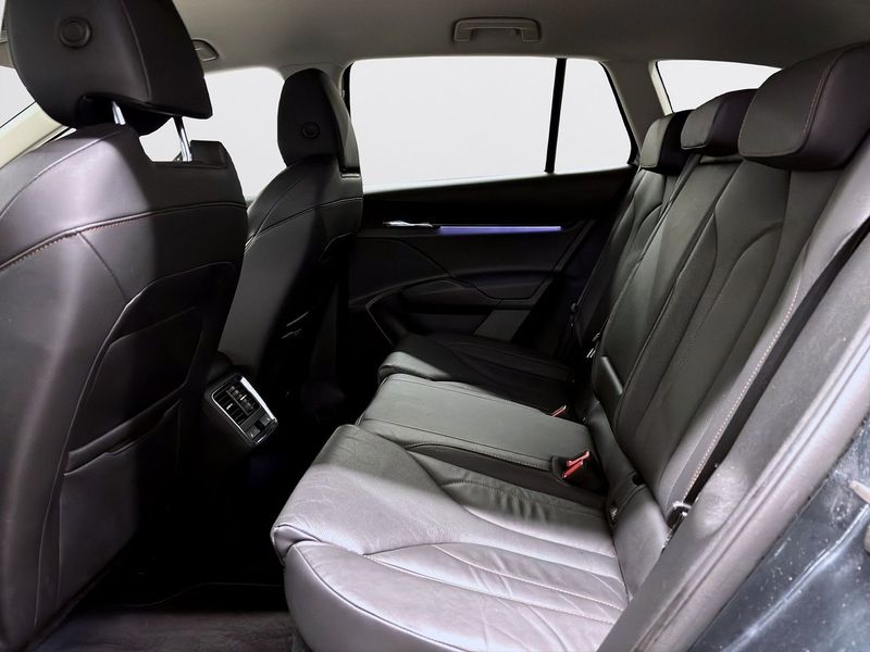 Skoda Enyaq bild 9