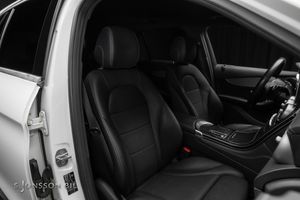 Mercedes GLC200 bild 15