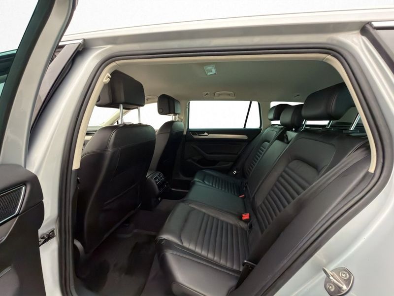 Volkswagen Passat bild 11