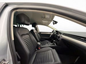 Volkswagen Passat bild 10