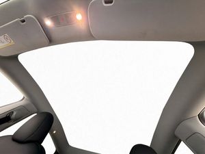 Tesla Model Y bild 11