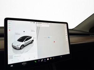 Tesla Model Y bild 18