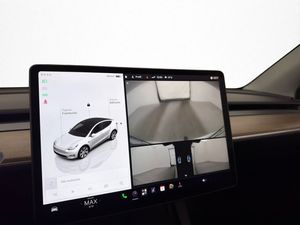 Tesla Model Y bild 17