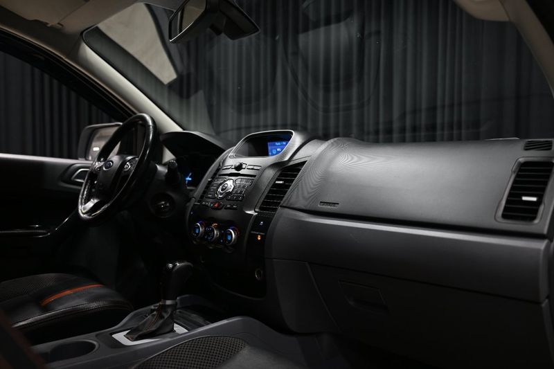 Ford Ranger bild 25