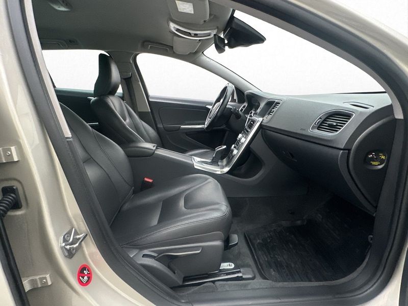 Volvo V60 bild 25