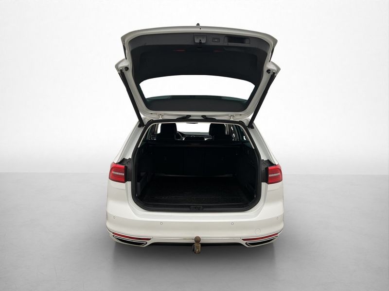 Volkswagen Passat bild 13