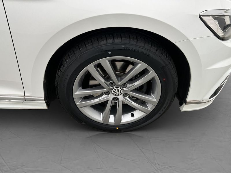 Volkswagen Passat bild 32