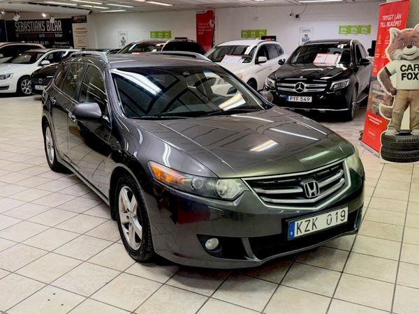 Honda Accord Tourer 2.0 i-VTEC Elegance 156Hk - 2011