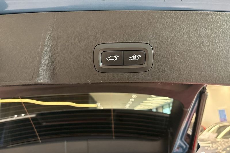 Volvo EX40 bild 15