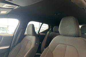 Volvo EX40 bild 19