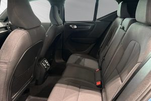 Volvo EX40 bild 8