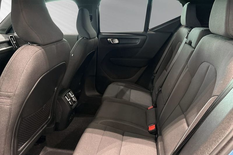 Volvo EX40 bild 8