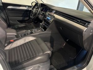 Volkswagen Passat bild 9