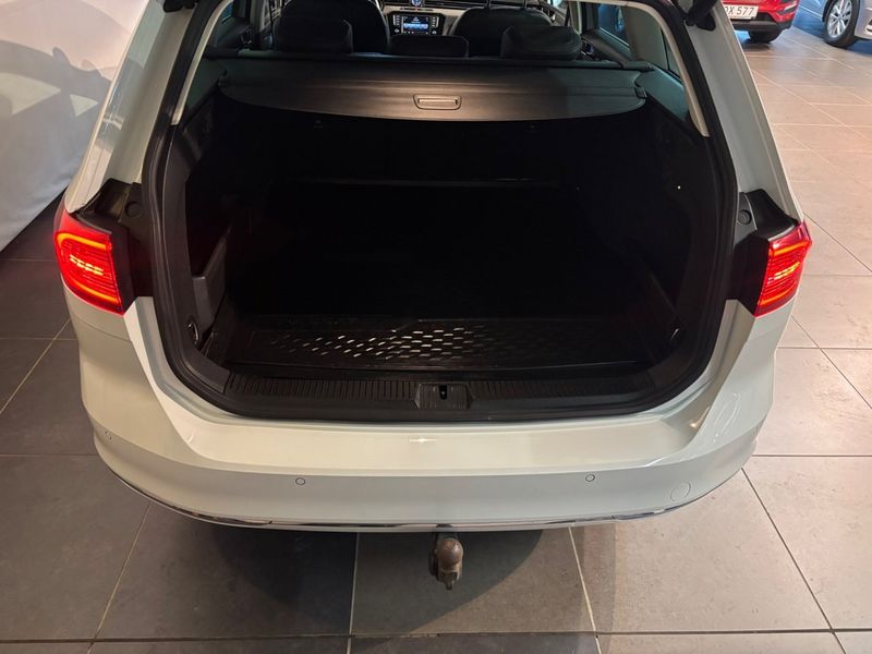 Volkswagen Passat bild 12