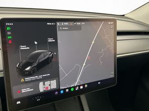 Tesla Model Y bild 24