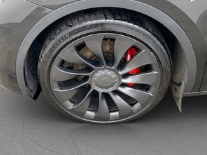 Tesla Model Y bild 32