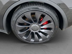 Tesla Model Y bild 33