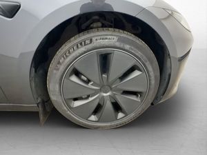 Tesla Model 3 bild 33