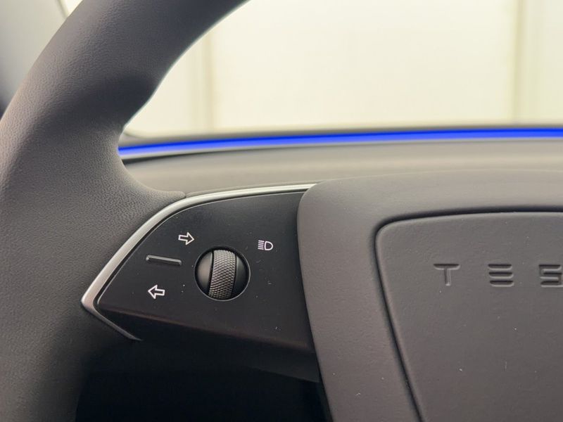 Tesla Model 3 bild 28
