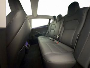Tesla Model 3 bild 18