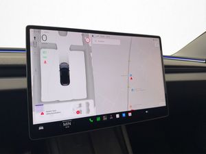 Tesla Model 3 bild 21