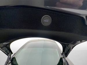 Tesla Model 3 bild 13