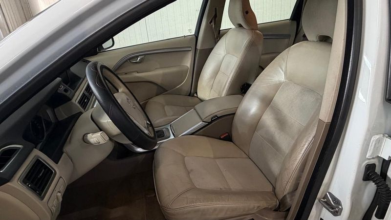 Volvo V70 bild 8