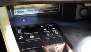 Lexus RX bild 14