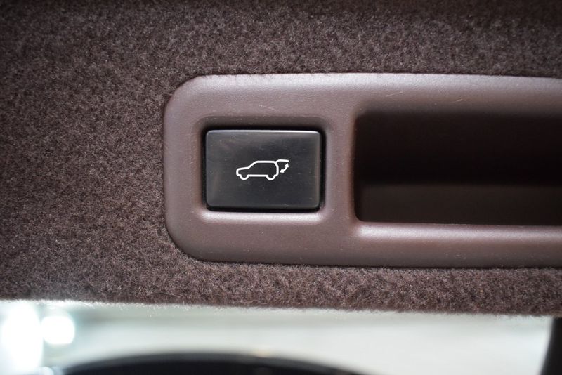 Lexus RX bild 23